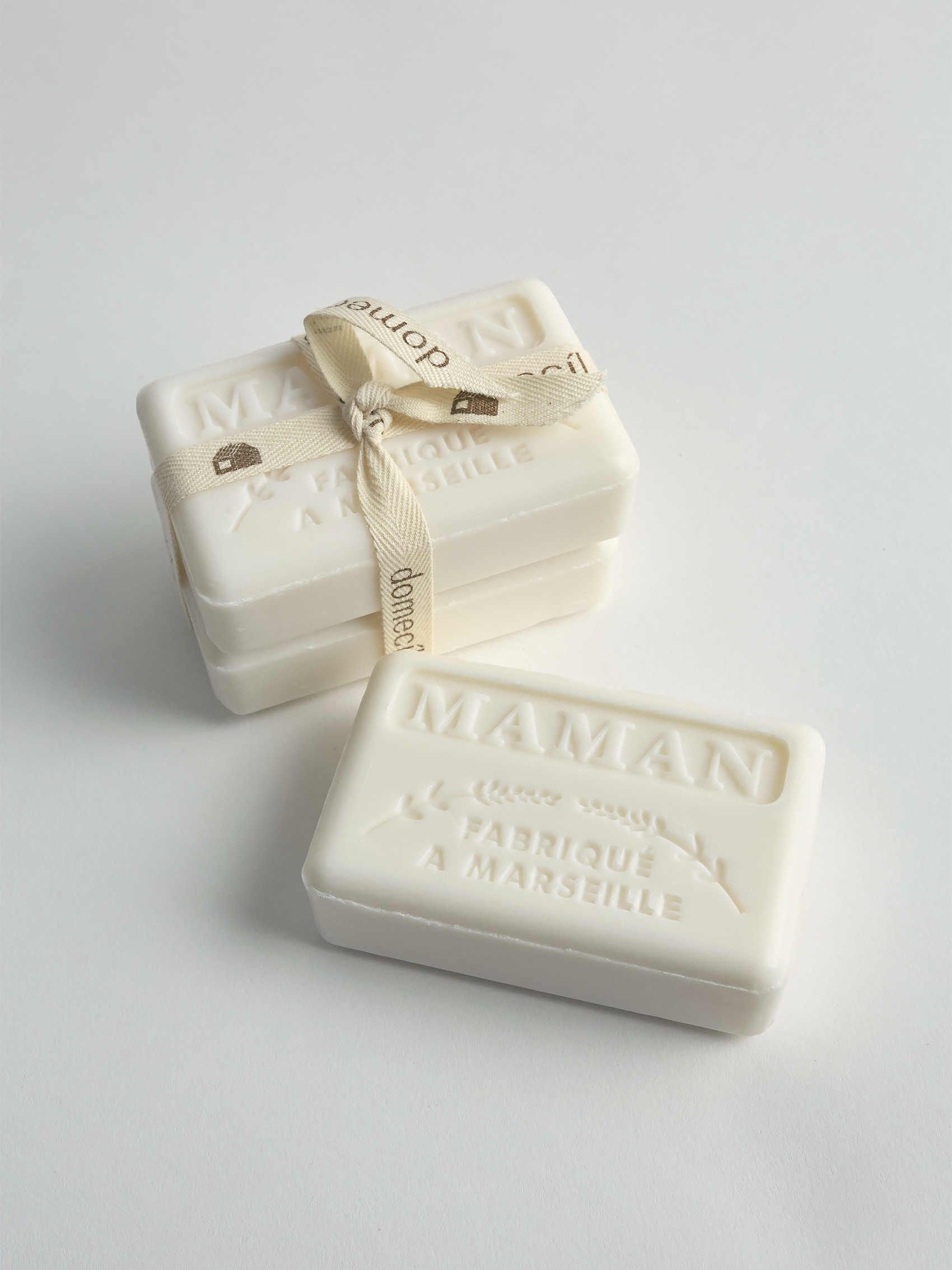 MANAN soap bundles with 'domecil' strap