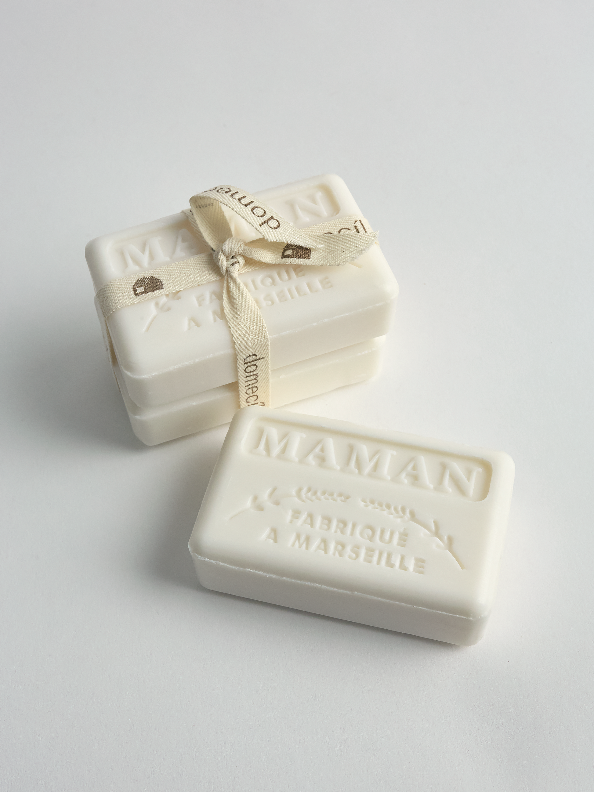 MANAN soap bundles with 'domecil' strap