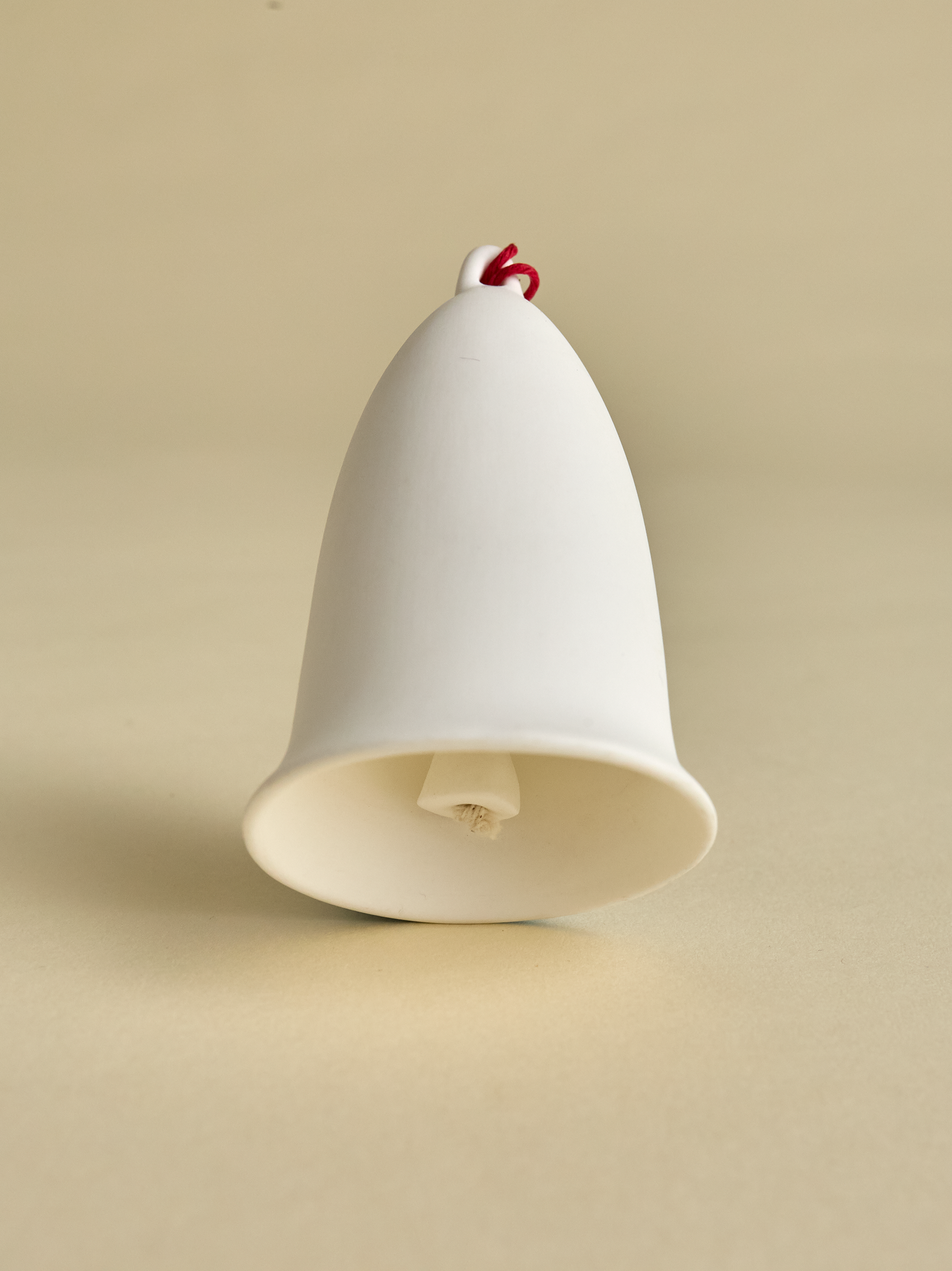 Porcelain Bell, Emmanuel