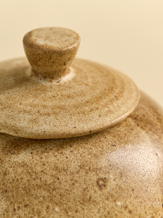 Stout Nutmeg Lidded Jar