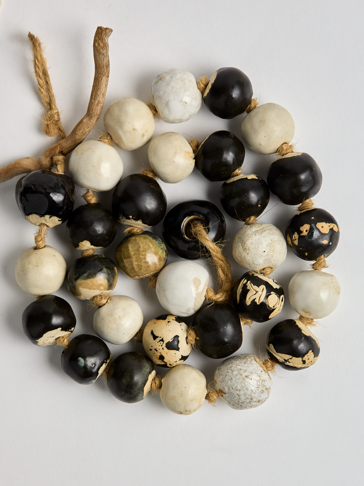 Black & White Ceramic Garland