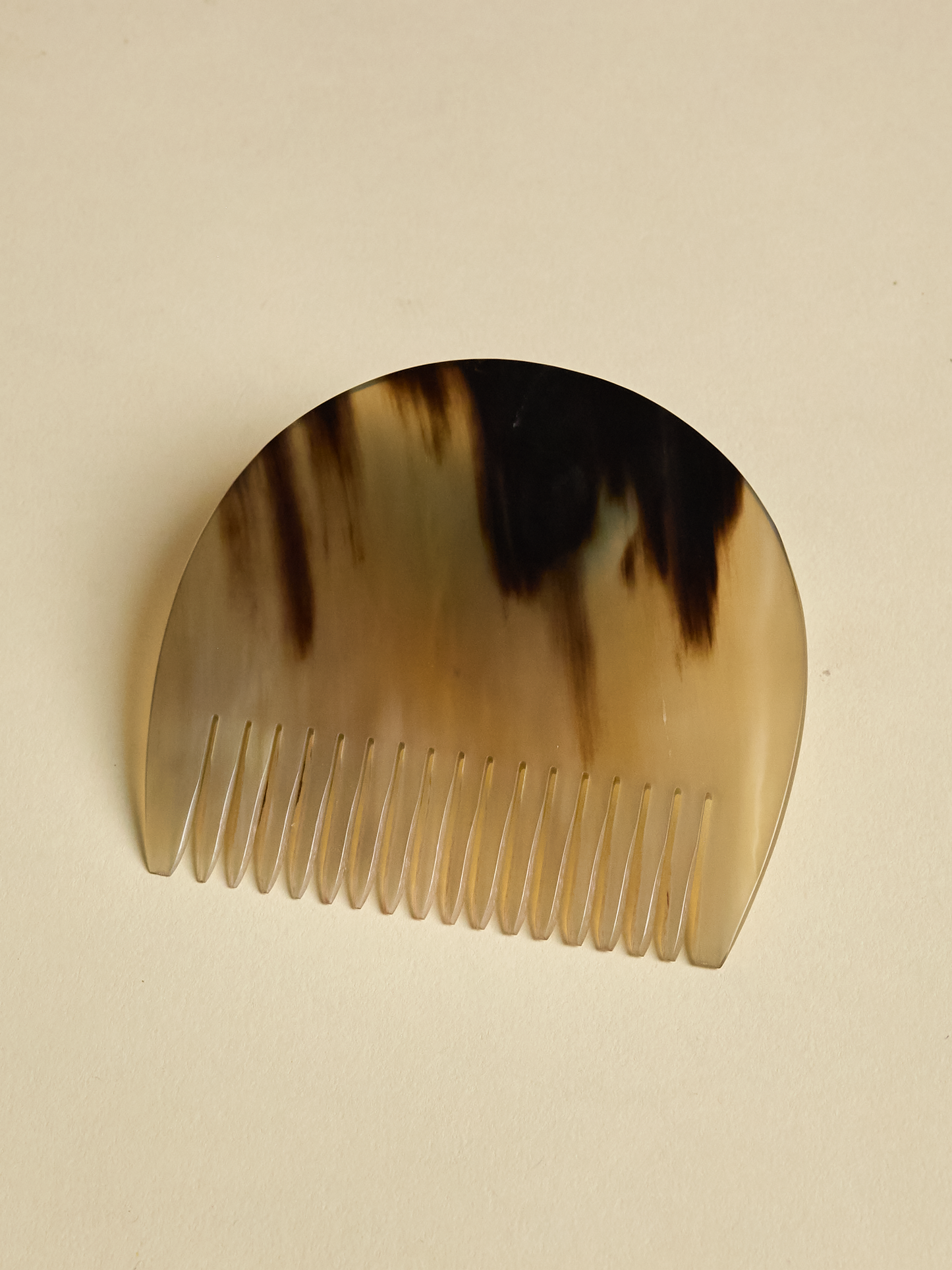 Horn Arch Comb