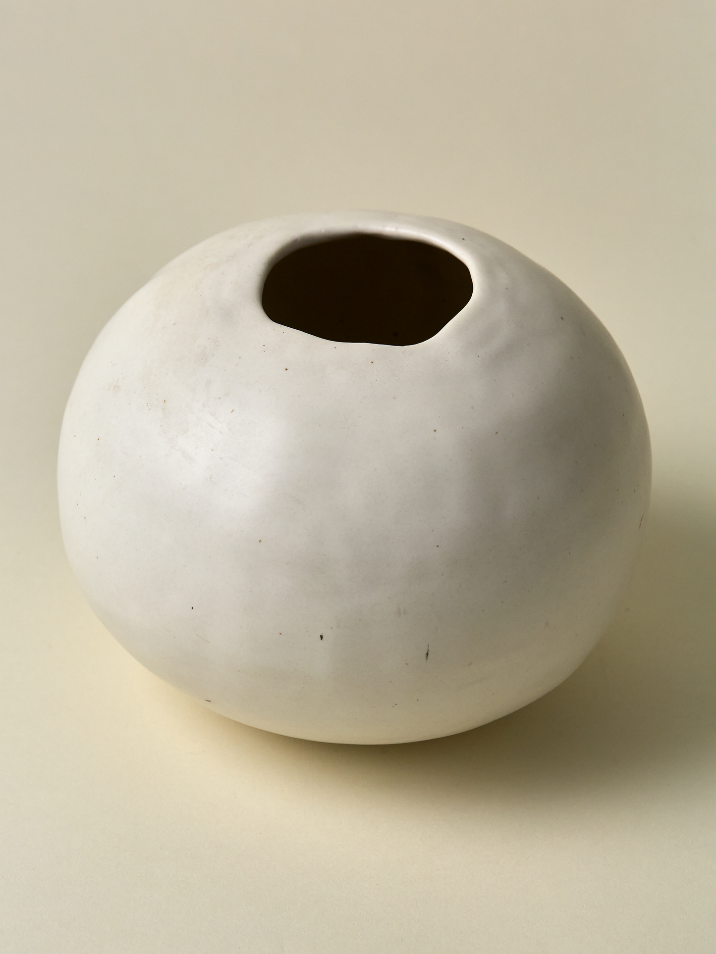 P.V. D4 Porcelain Orb White Matte Glaze