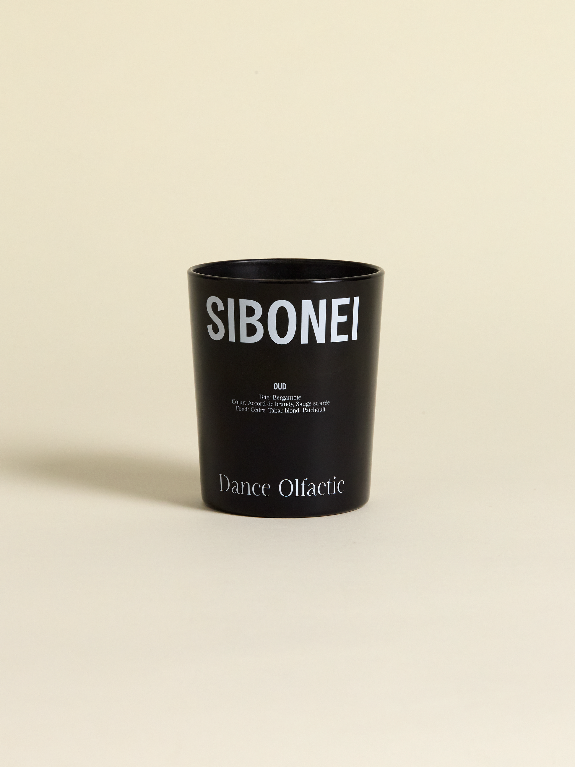 Sibonei dance olfactic candle, oud, from afar